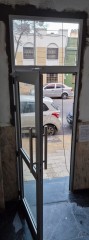 Imagen de Puerta de acceso de edificio en Centro