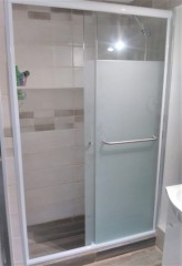 Imagen de Mampara para baño en Cordón